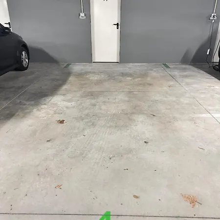 New Apartment, 2 Ensuite Bedroom, Amazing Sea View *