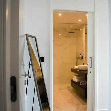 New Apartment, 2 Ensuite Bedroom, Amazing Sea View Ponta Delgada