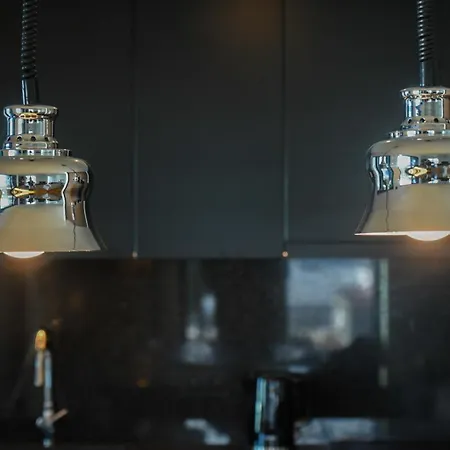 New Apartment, 2 Ensuite Bedroom, Amazing Sea View * Ponta Delgada