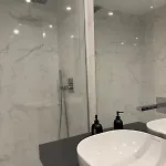 Апартаменты New Apartment, 2 Ensuite Bedroom, Amazing Sea View *