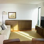 New Apartment, 2 Ensuite Bedroom, Amazing Sea View * Понта-Делгада