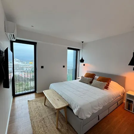 Апартаменты New Apartment, 2 Ensuite Bedroom, Amazing Sea View