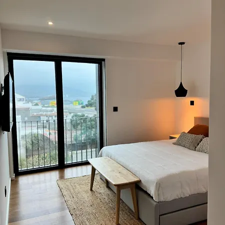 New Apartment, 2 Ensuite Bedroom, Amazing Sea View 아파트 *