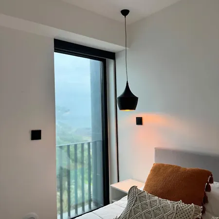 New Apartment, 2 Ensuite Bedroom, Amazing Sea View Апартаменты Понта-Делгада