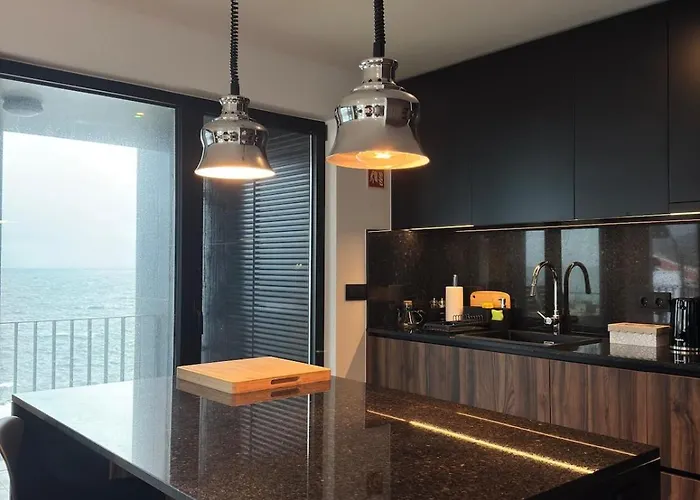 Apartamento New Apartment, 2 Ensuite Bedroom, Amazing Sea View *