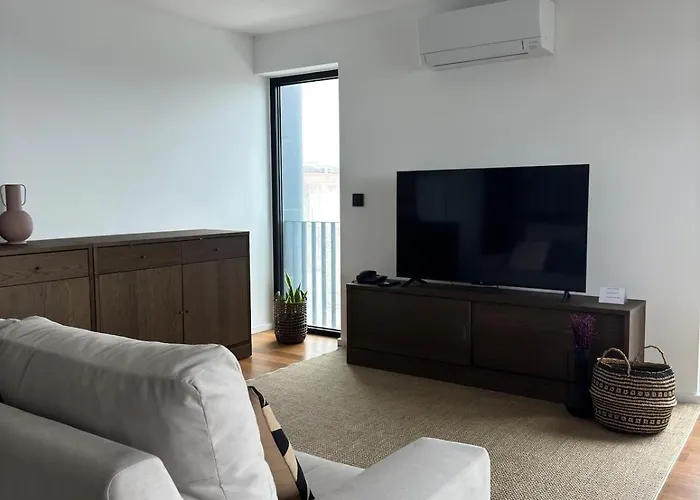 New Apartment, 2 Ensuite Bedroom, Amazing Sea View Apartamento *
